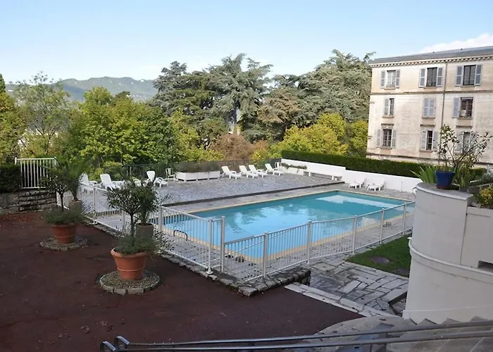 Avec Piscine, Vue Et Montagne エクスレバン