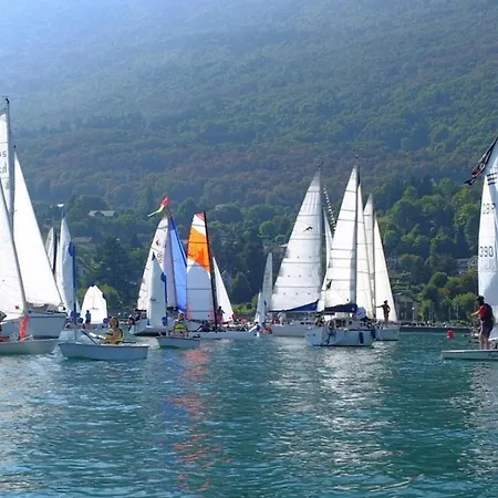 公寓 Avec Piscine, Vue Et Montagne