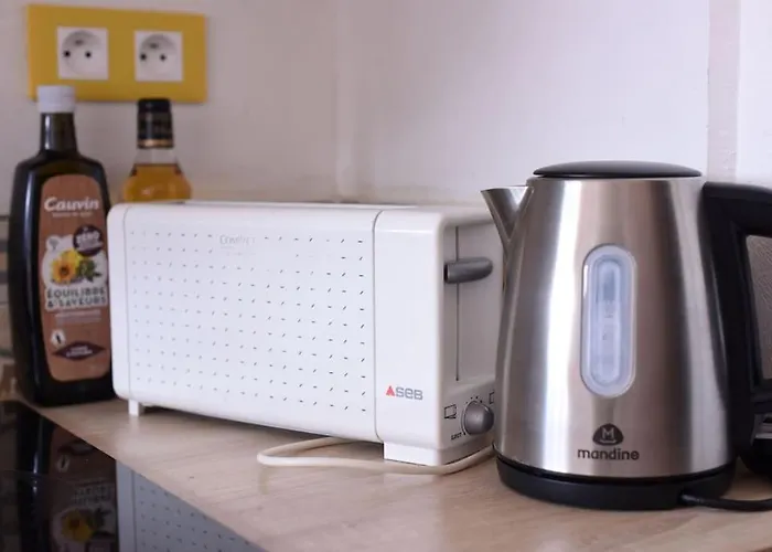 Avec Piscine, Vue Et Montagne