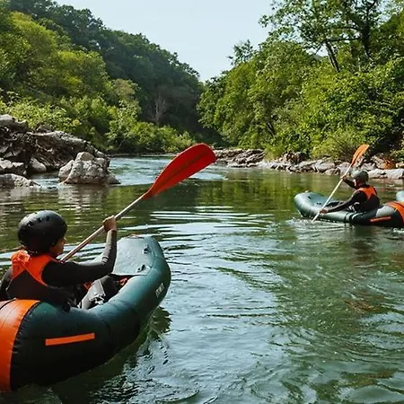 Apartment Avec Piscine, Vue Et Montagne *
